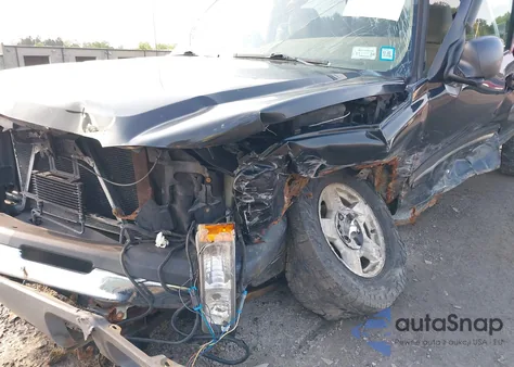 2005 Chevrolet Silverado 1500 Z71 from USA, damaged, VIN 1GCEK14T65E206539